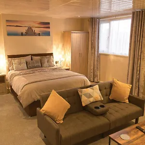 Rosebank 3*, Blackpool United Kingdom